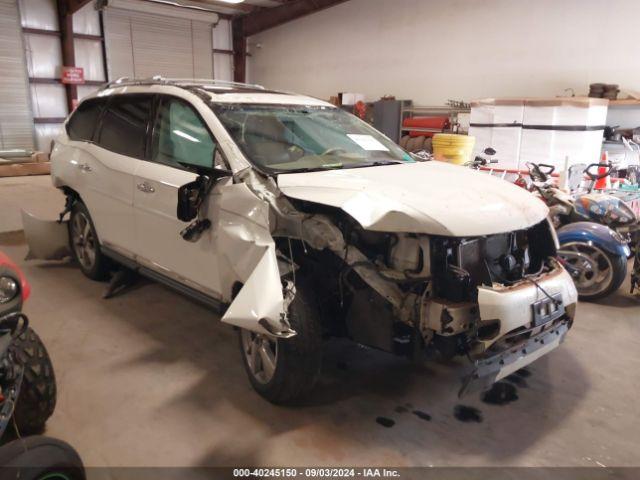  Salvage Nissan Pathfinder