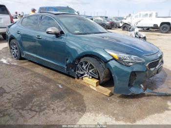  Salvage Kia Stinger