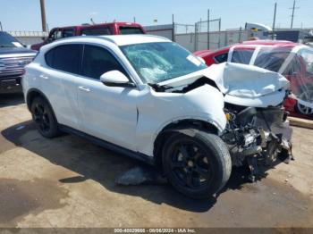  Salvage Alfa Romeo Stelvio