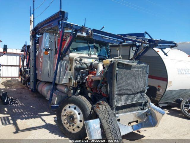  Salvage Peterbilt 389