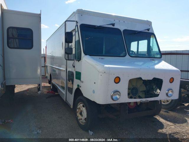  Salvage Freightliner Chassis