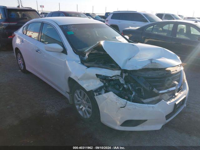  Salvage Nissan Altima