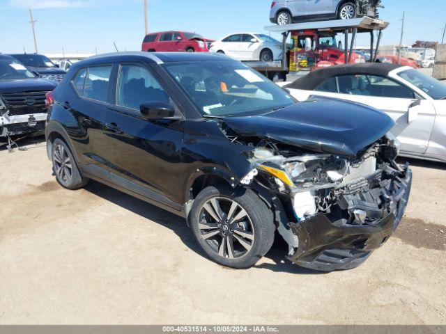  Salvage Nissan Kicks