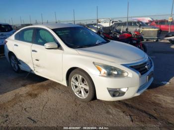  Salvage Nissan Altima