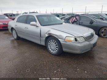  Salvage Lincoln Towncar