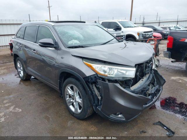  Salvage Toyota Highlander