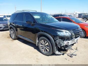  Salvage Nissan Pathfinder