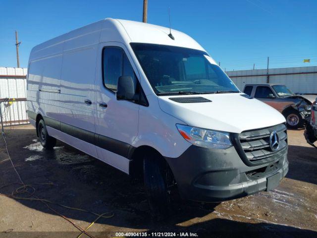  Salvage Mercedes-Benz Sprinter 2500