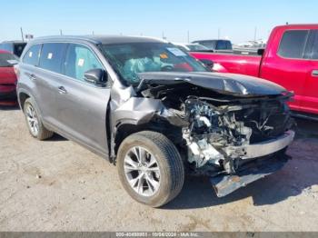  Salvage Toyota Highlander