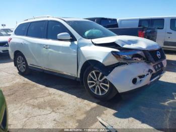  Salvage Nissan Pathfinder