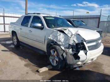  Salvage Chevrolet Avalanche 1500