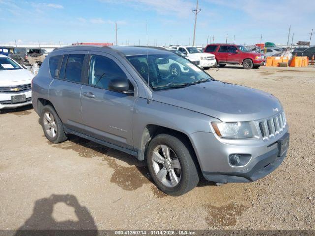  Salvage Jeep Compass