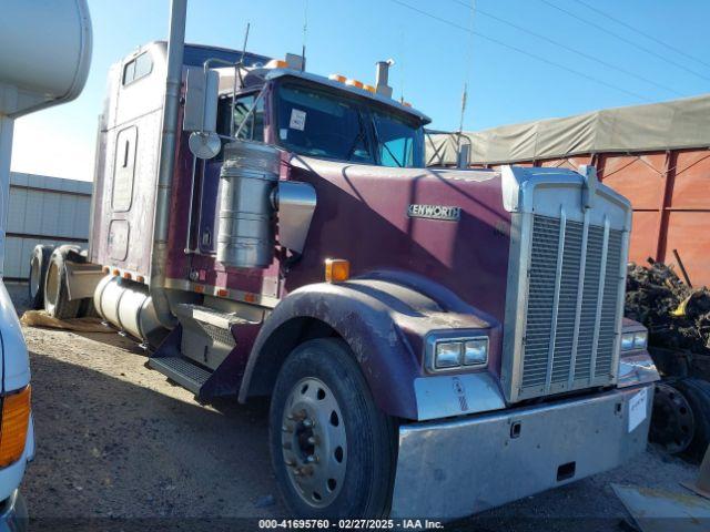  Salvage Kenworth Construction