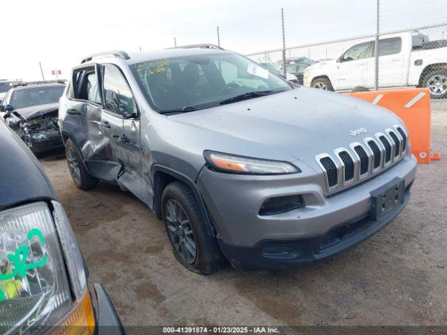  Salvage Jeep Cherokee