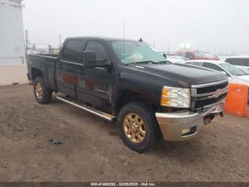  Salvage Chevrolet Silverado 2500