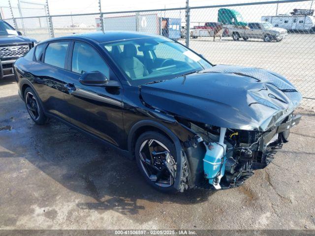  Salvage Kia K4