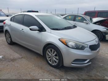  Salvage Kia Forte