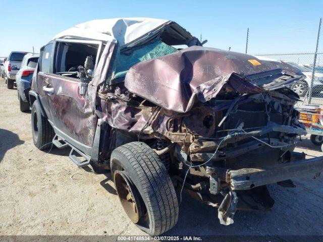  Salvage Toyota FJ Cruiser