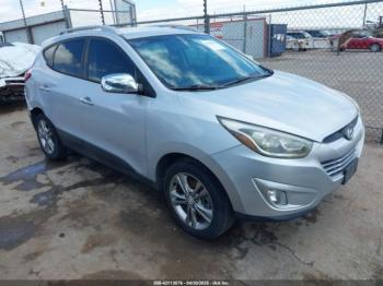 Salvage Hyundai TUCSON