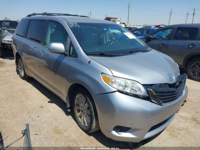  Salvage Toyota Sienna
