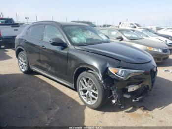  Salvage Alfa Romeo Stelvio