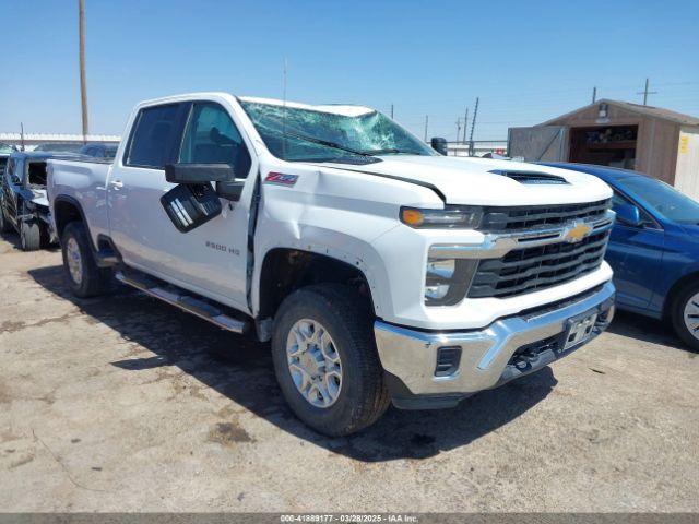  Salvage Chevrolet Silverado 2500