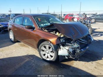  Salvage Chrysler 200