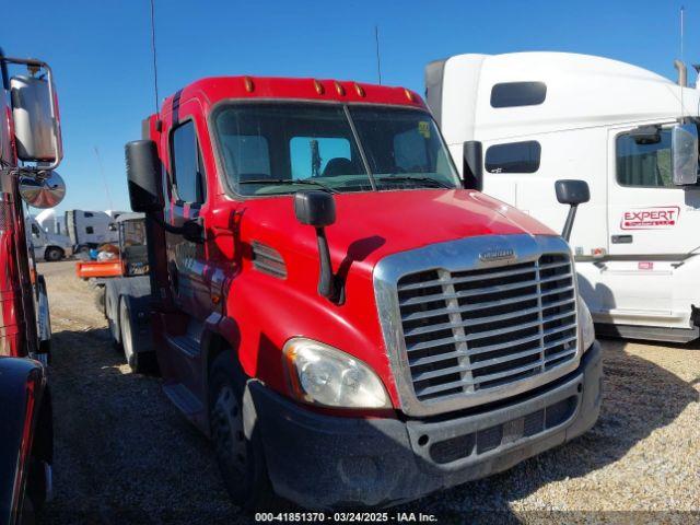  Salvage Freightliner Cascadia 113