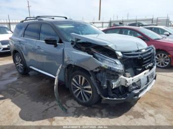  Salvage Nissan Pathfinder