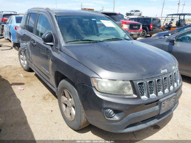 Salvage Jeep Compass