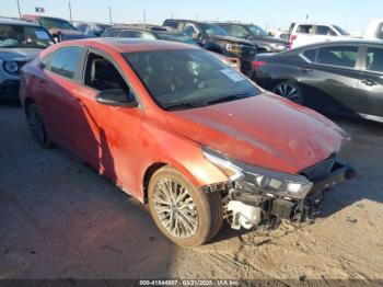  Salvage Kia Forte