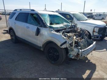  Salvage Ford Explorer