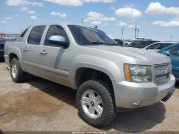  Salvage Chevrolet Avalanche 1500