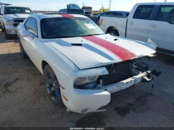  Salvage Dodge Challenger