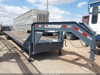  Salvage Lamar Trailer