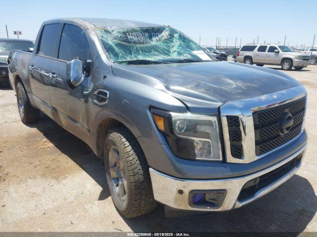  Salvage Nissan Titan