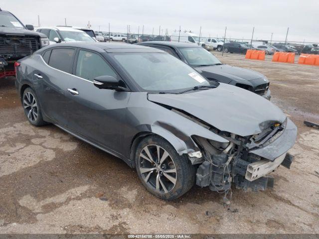  Salvage Nissan Maxima