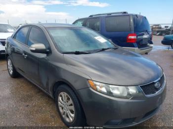  Salvage Kia Forte