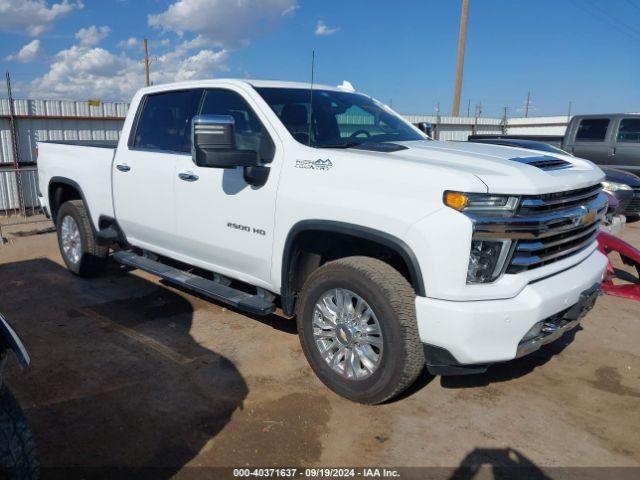  Salvage Chevrolet Silverado 2500