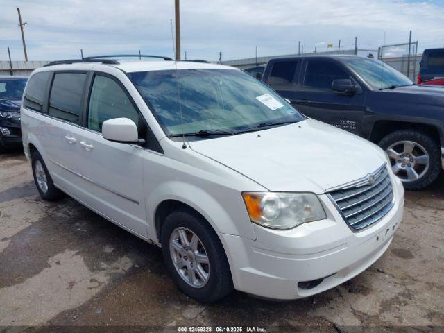  Salvage Chrysler Town & Country
