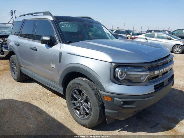  Salvage Ford Bronco