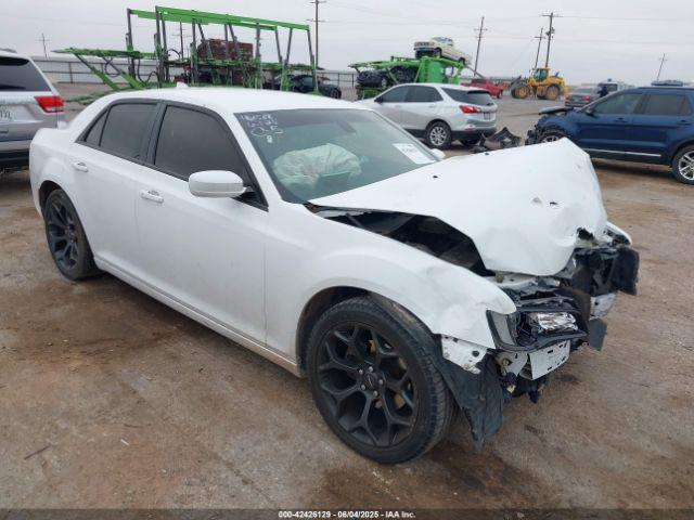 Salvage Chrysler 300