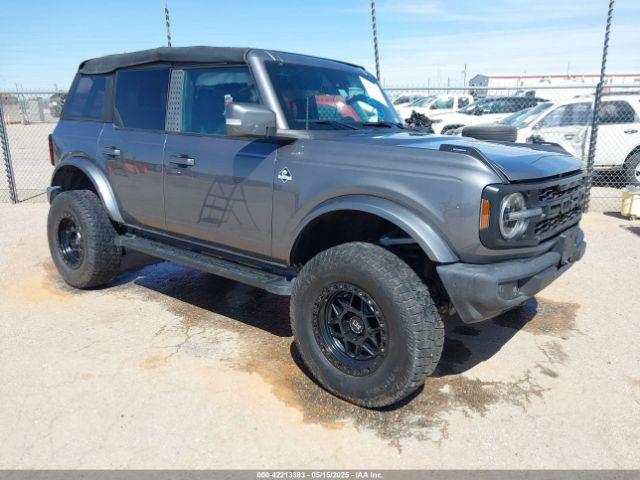  Salvage Ford Bronco