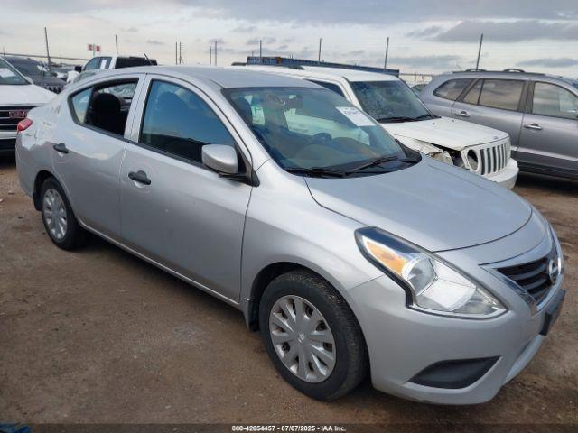  Salvage Nissan Versa