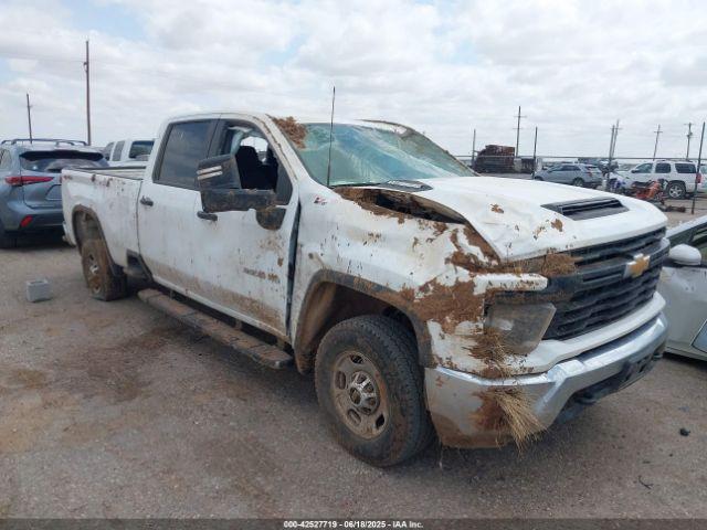  Salvage Chevrolet Silverado 2500