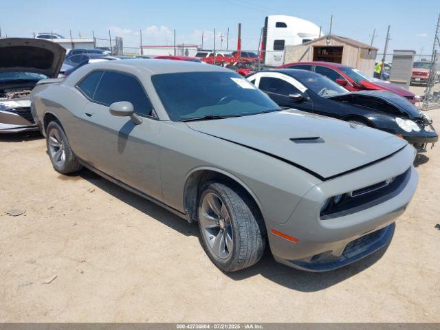  Salvage Dodge Challenger
