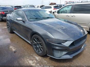  Salvage Ford Mustang
