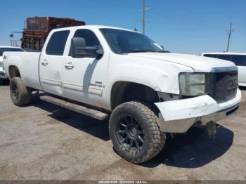  Salvage GMC Sierra 2500