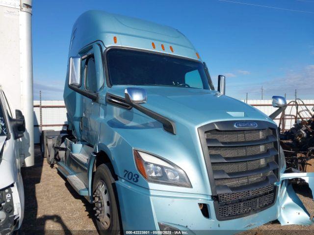 Salvage Freightliner New Cascadia 126