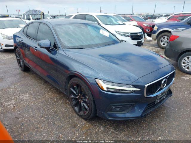  Salvage Volvo S60